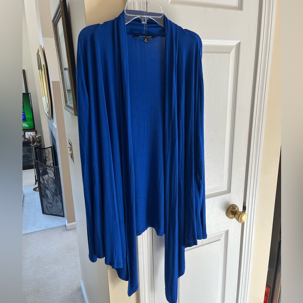 Light weight! Royal Blue sweater💙, ladies XL ,96% Rayon, 4% Spandex.